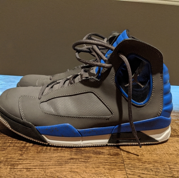 Jordans - Picture 4 of 4